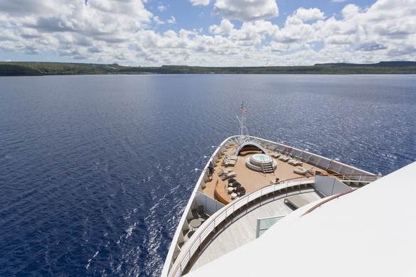 Seabourn Encore Bow Whirlpool in New Caledonia ©Richard Sidey and Aliscia Young.jpg